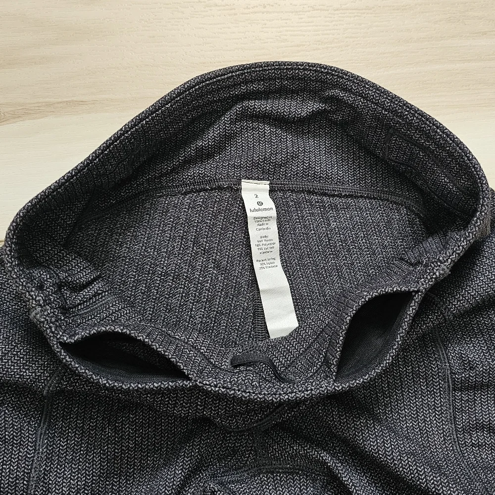 Lululemon Speed Up Tight 28